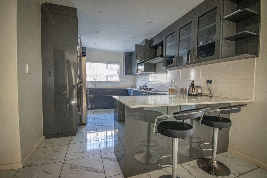 To Let 3 Bedroom Property for Rent in Annandale Western Cape